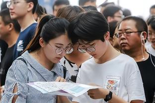 意媒：斯莫林要求免费转会去沙特，遭到罗马拒绝